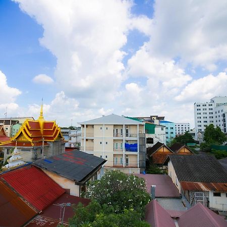 Champion Boutique Hotel Vientiane Exteriör bild